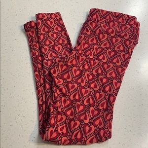 Lularoe Valentine’s Day leggings